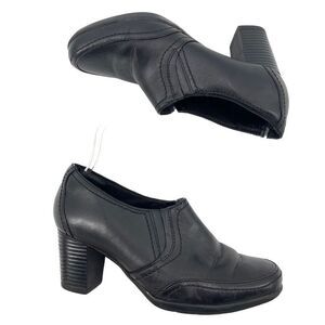 Clarks Womens Leather Chunky Block High Heels Ankle Booties Shoes Boots Size 6.5